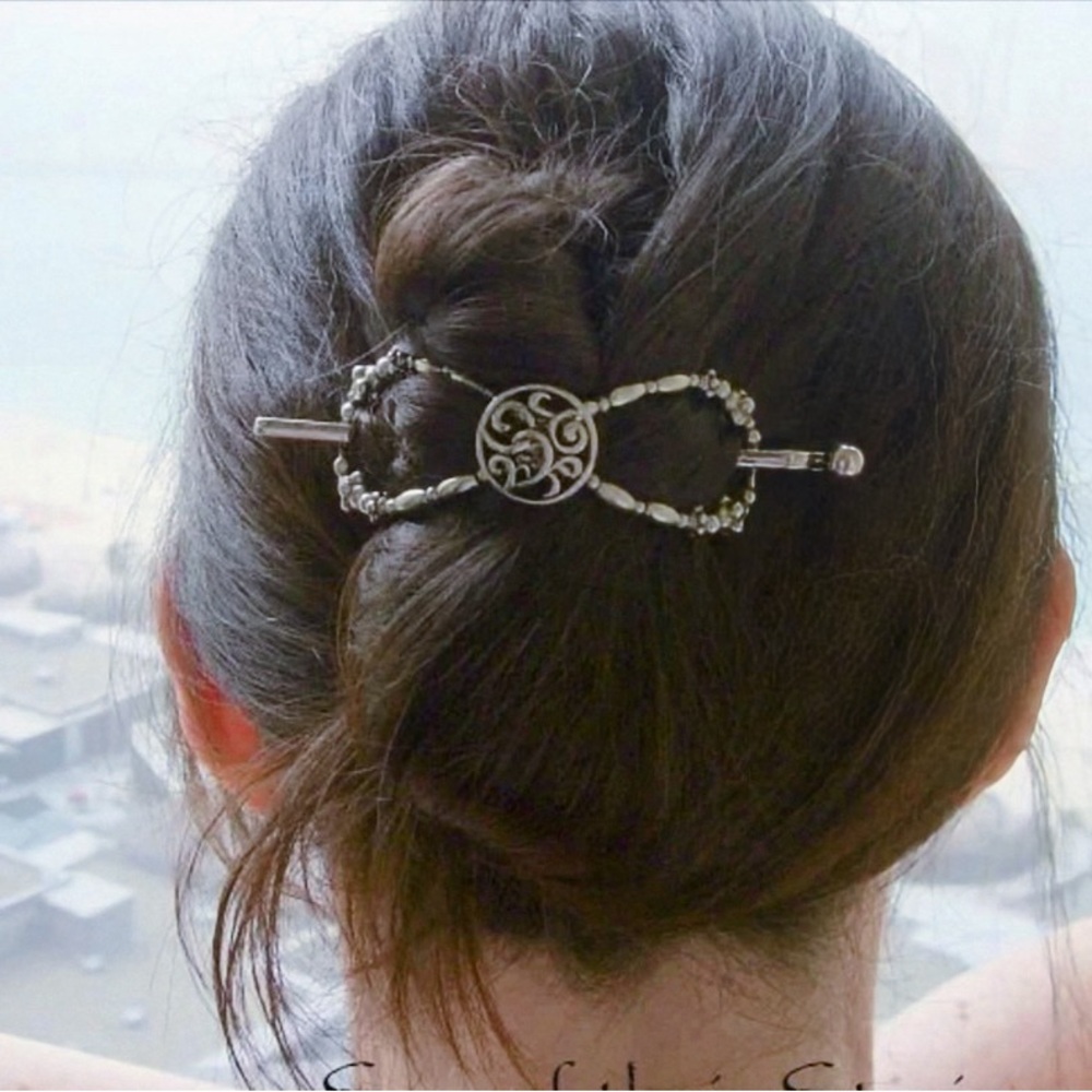 LILI ROSE SILVER HAIR CLIP